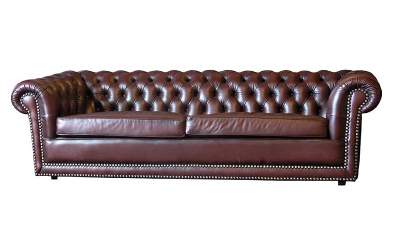 What Is A Chesterfield Sofa? Its History, Types And Fabric Options ...