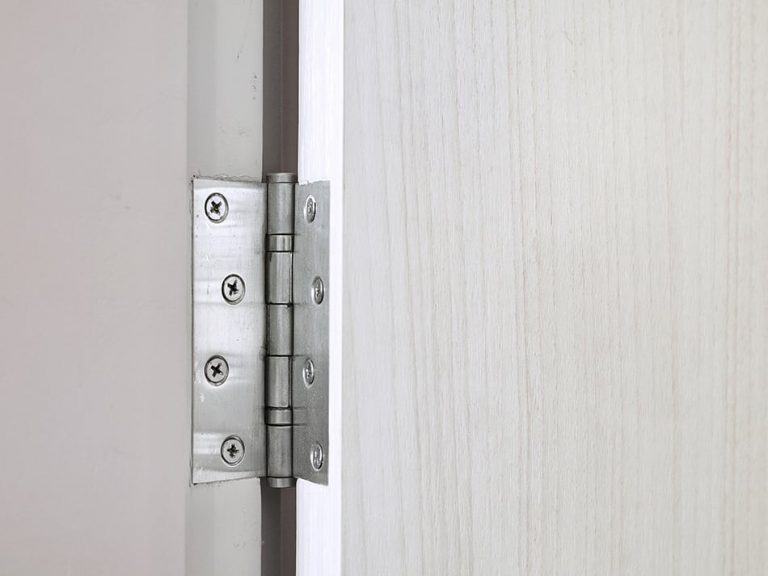 Should Door Hinges be Painted? - Homenish