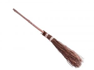 19 Different Types Of Brooms (Uses, Materials, Broom Bristles ...