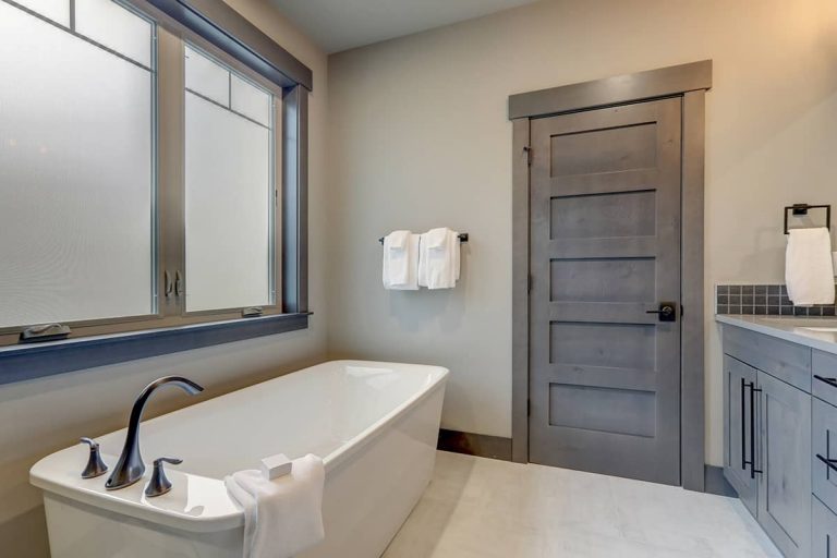 What Wall Color Goes with Gray Bathroom Cabinets? (12 Excellent Options ...