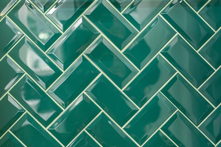 9 Eye-Catching Tile and Grout Color Combinations - Homenish