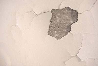 6 Types of Ceiling Cracks and How to Fix Them - Homenish