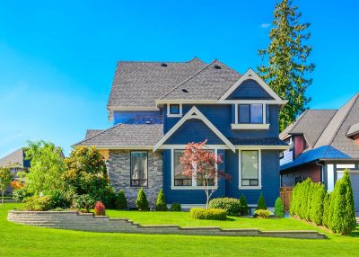 What Color Roof Goes with a Blue House [6 Inspiring Ideas] - Homenish