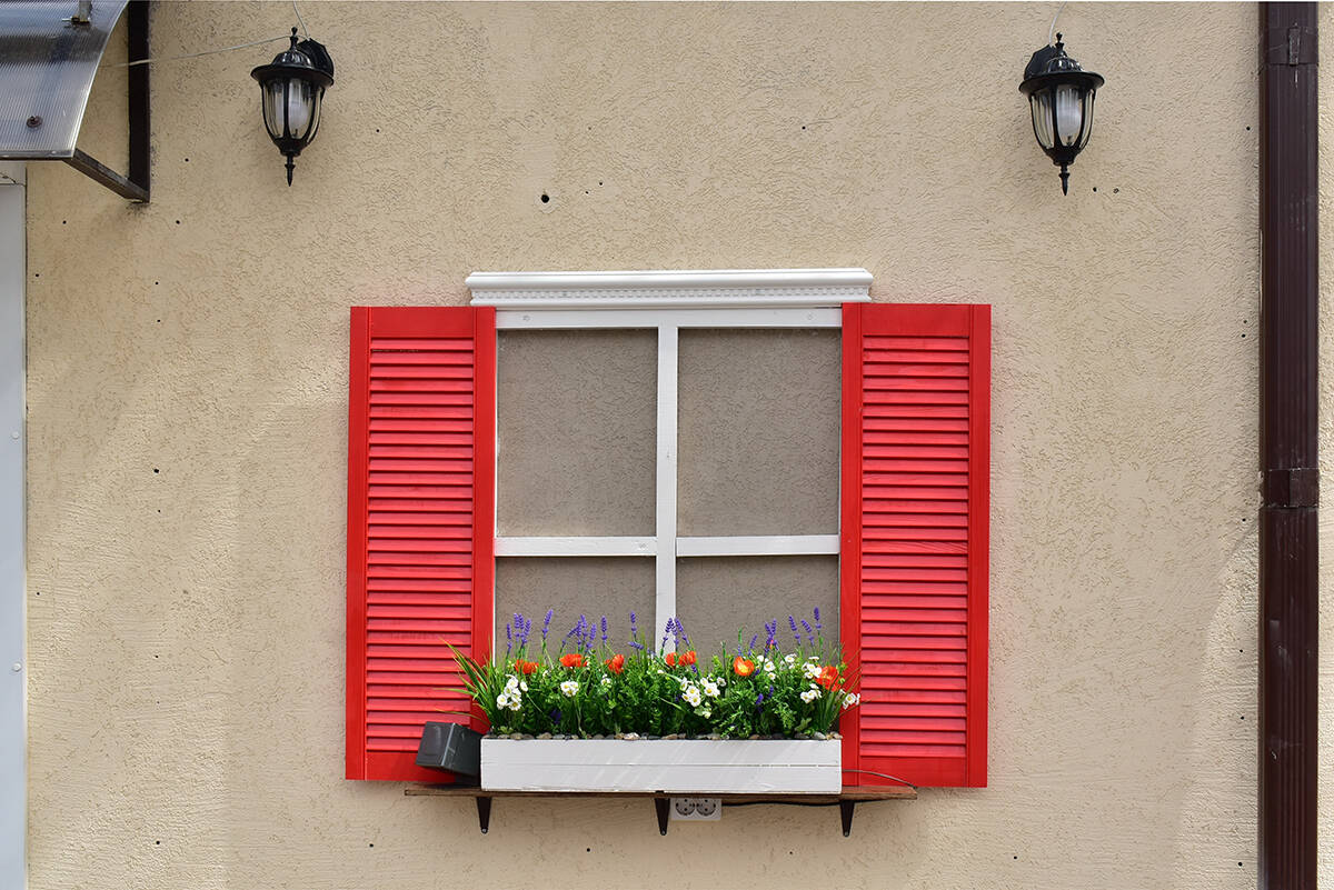 Red Shutter