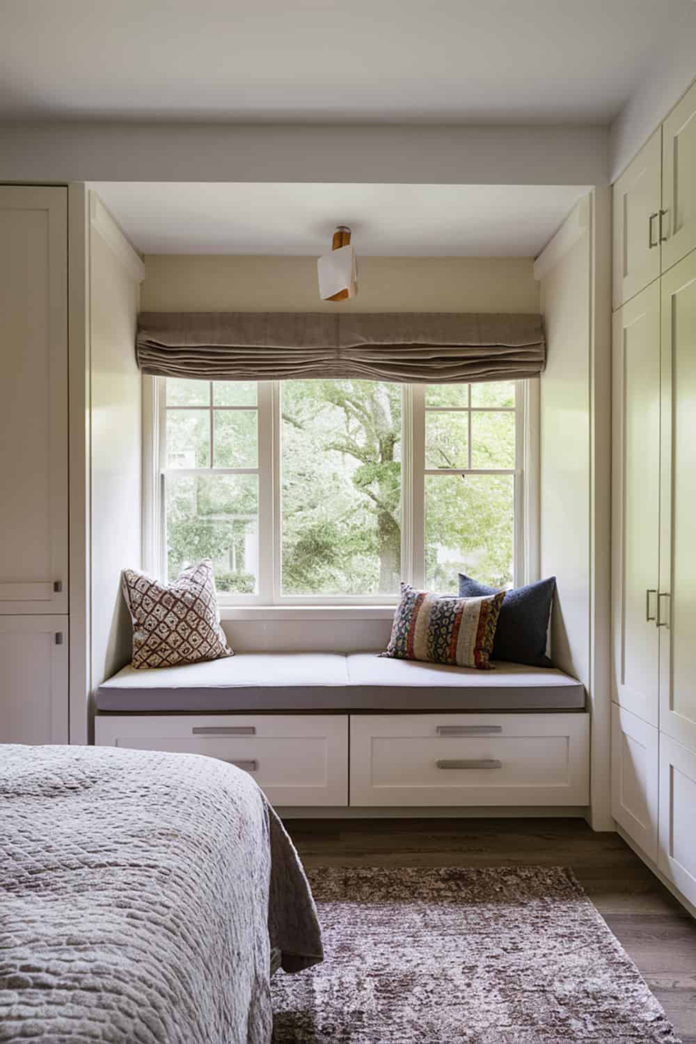 Window Seat with Built In Storage Drawers
