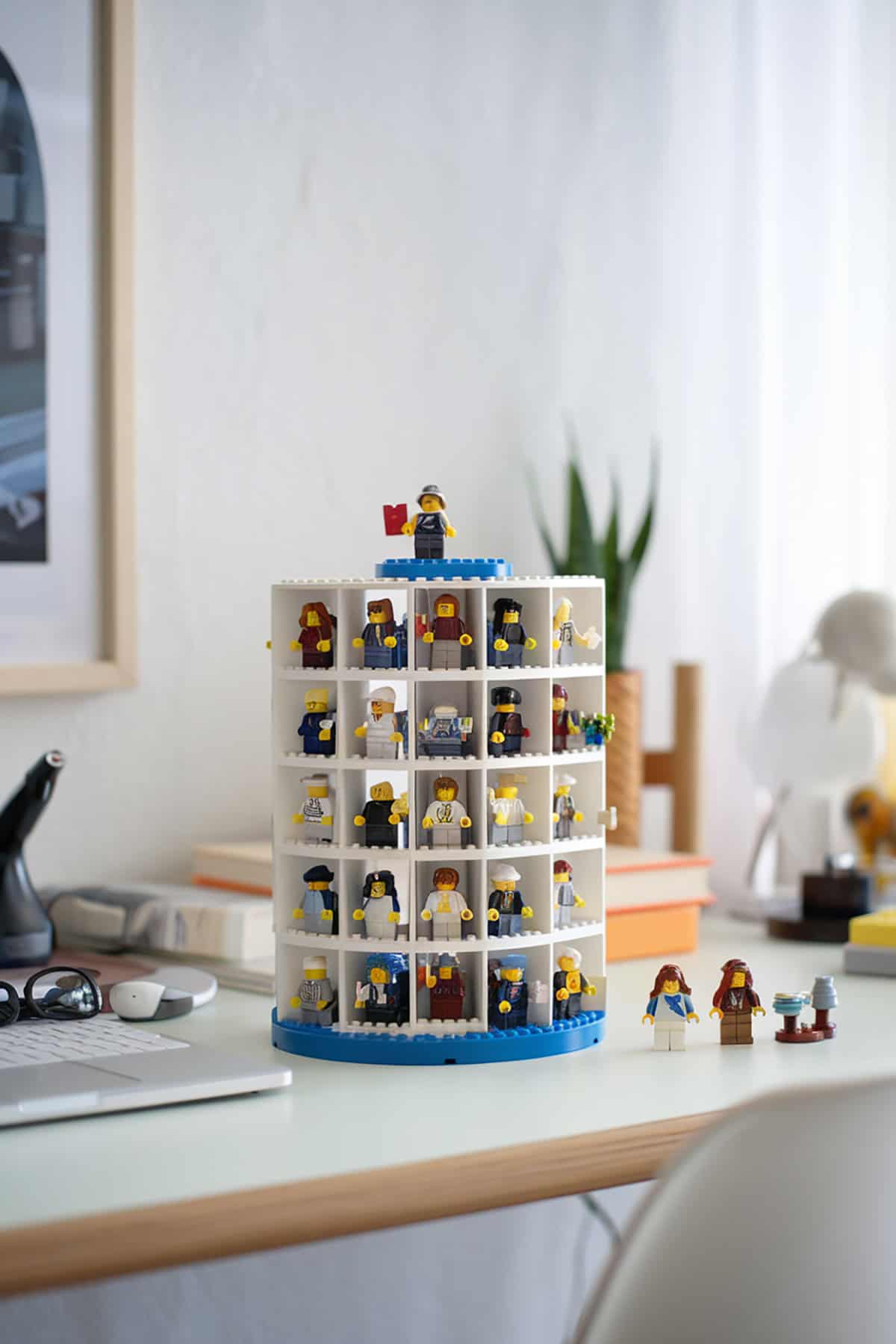 Rotating Minifigure Display Stand